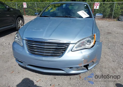 2013 Chrysler 200 Limited from USA, damaged, VIN 1C3BCBFG2DN579974